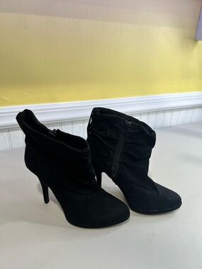 Kohl's Black Suede-Look Ruched Ankle Booties with Side Zip